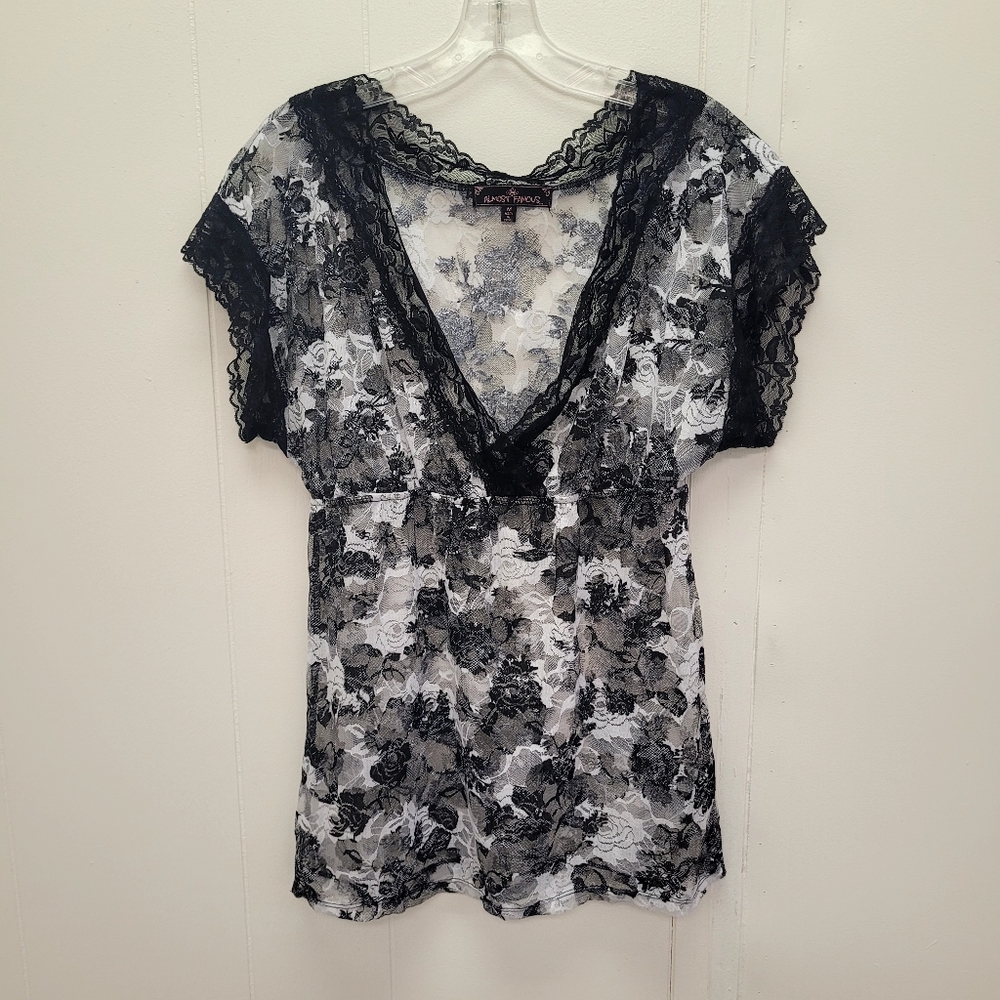 Almost Famous Short Sleeve Floral Lace Unlined Tunic Top